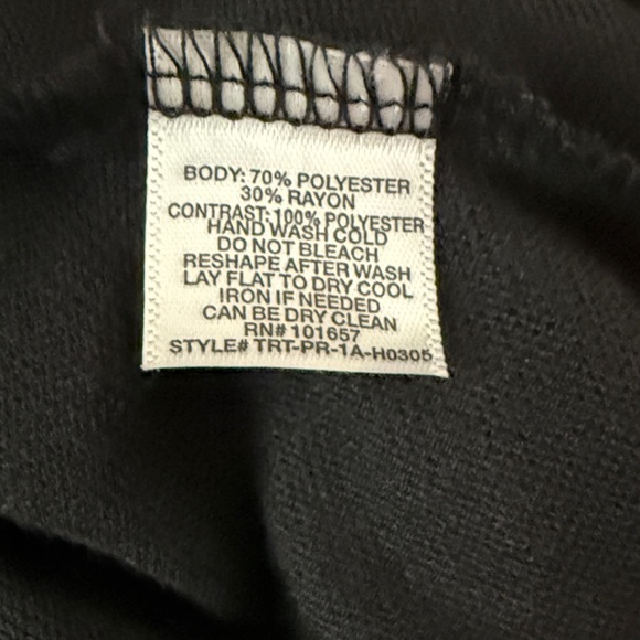 Tresics Black Sheer Flutter-Sleeve Blouse - Picture 6 of 6